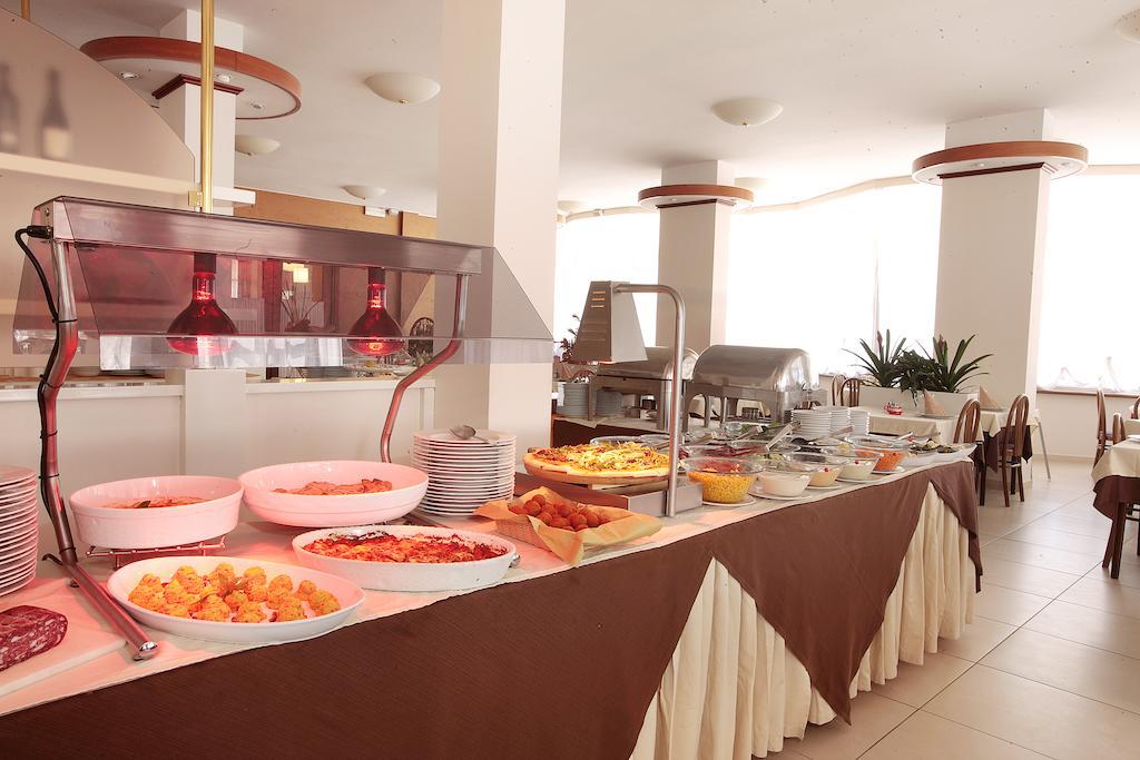 Gallia Club Hotel Cesena Bagian luar foto