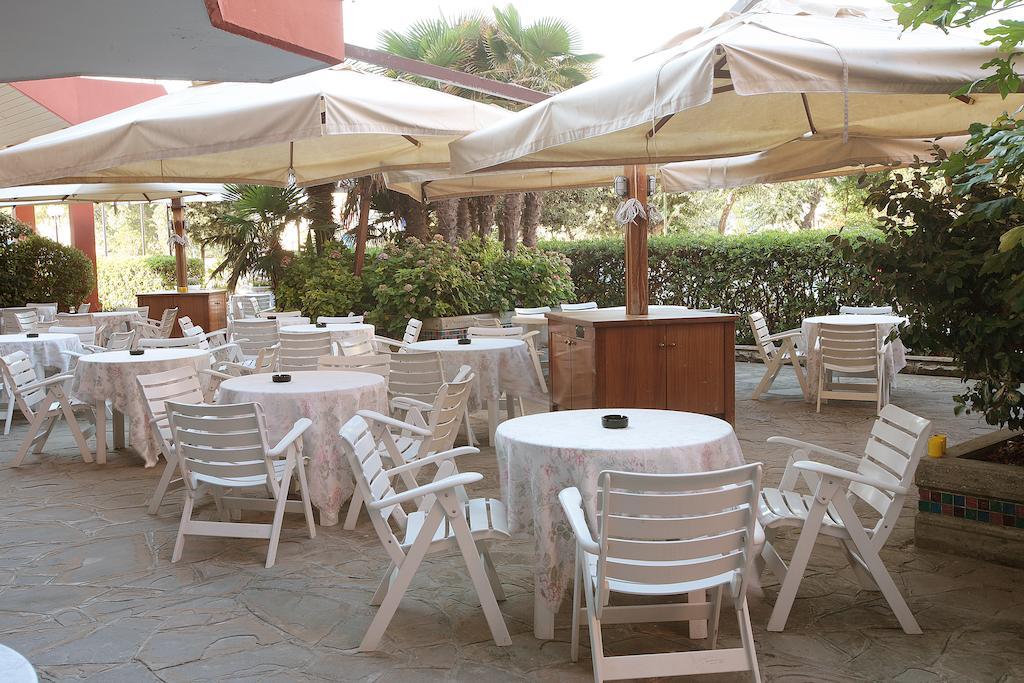 Gallia Club Hotel Cesena Bagian luar foto