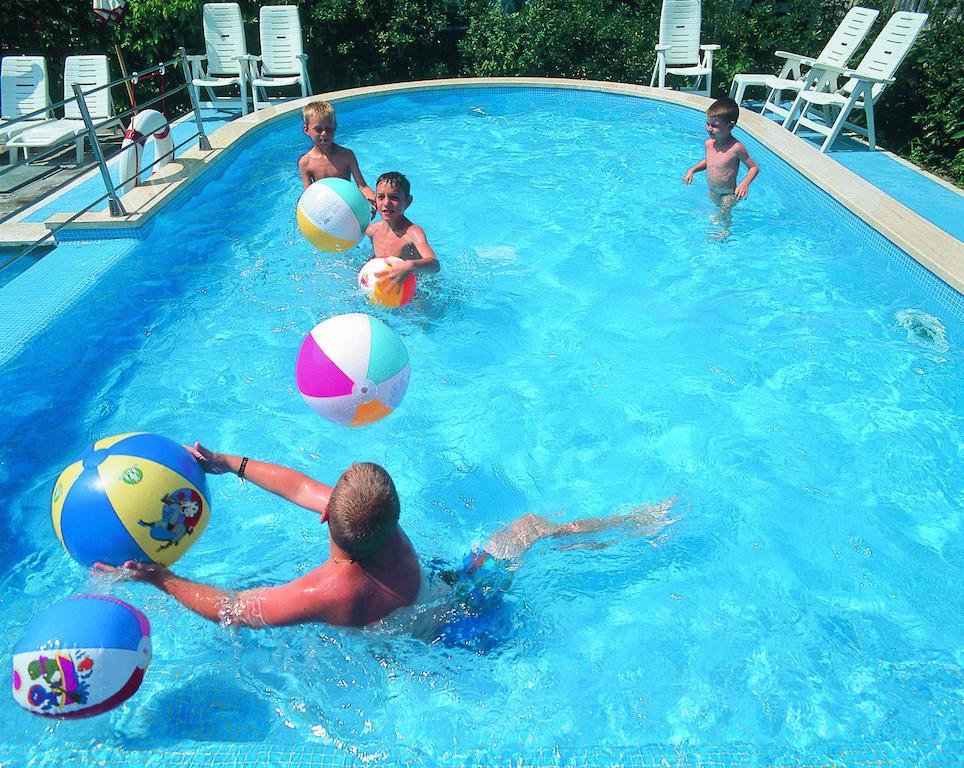 Gallia Club Hotel Cesena Bagian luar foto